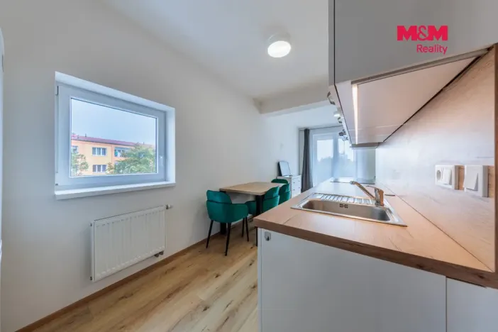 Prodej bytu 2+kk, Nová Role, Svobodova, 39 m2