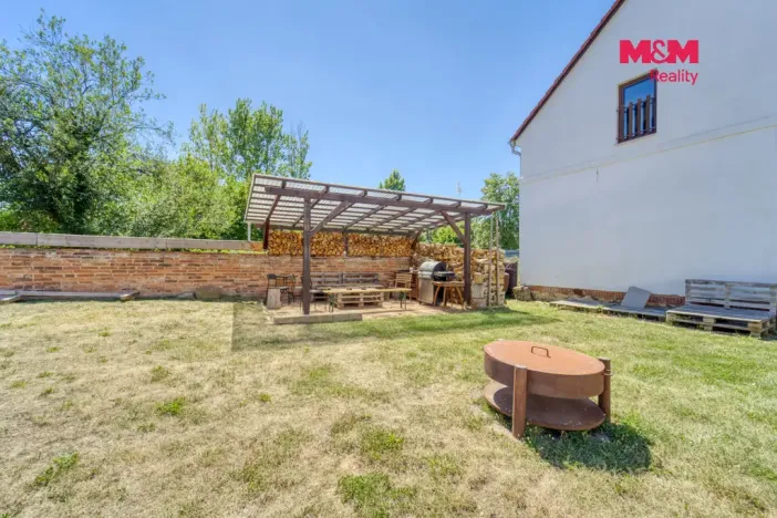 Prodej ubytování, Pňovany, 450 m2