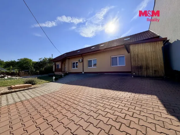 Prodej rodinného domu, Kobylí, 350 m2