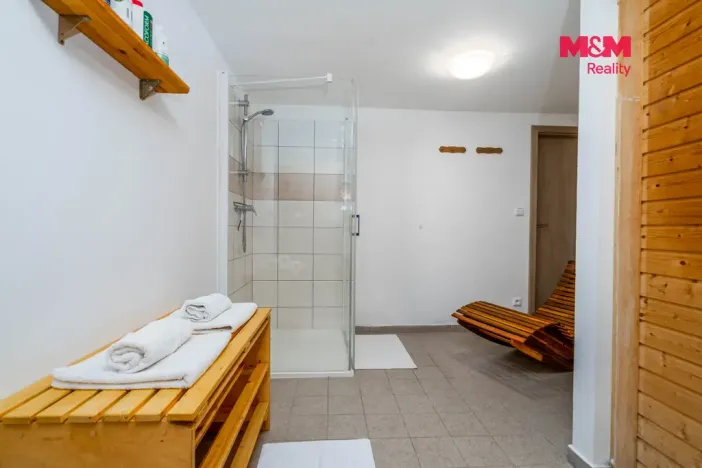 Prodej rodinného domu, Dubá - Bukovec, 325 m2