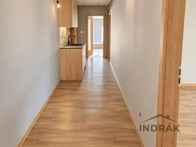 Pronájem kanceláře, Libhošť, 240 m2