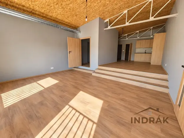 Pronájem kanceláře, Libhošť, 240 m2