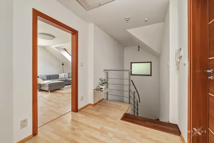 Prodej rodinného domu, Mirošovice, Na Ježově, 205 m2