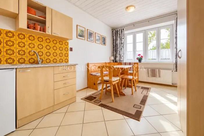 Prodej ubytování, Strachotín, Sklepní, 285 m2