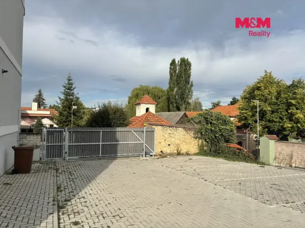 Prodej bytu 2+kk, Chýnice, Karlštejnská, 42 m2