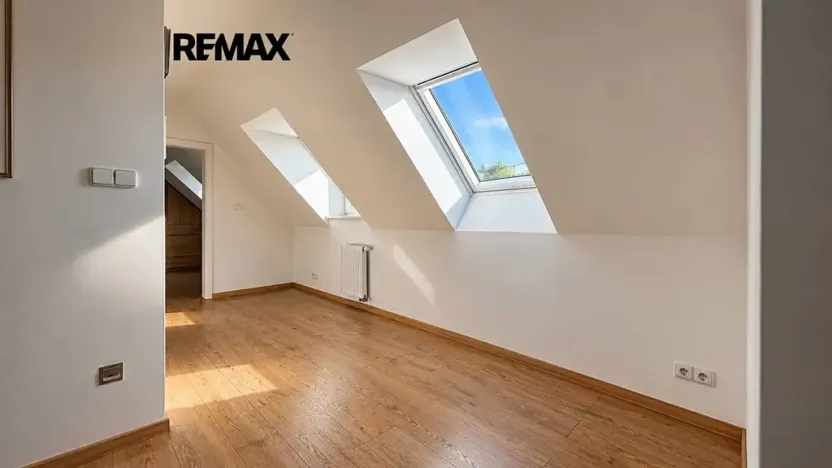 Pronájem rodinného domu, Černolice, K rybníku, 150 m2