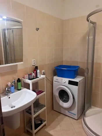 Pronájem bytu 2+kk, Praha, Komořanská, 39 m2