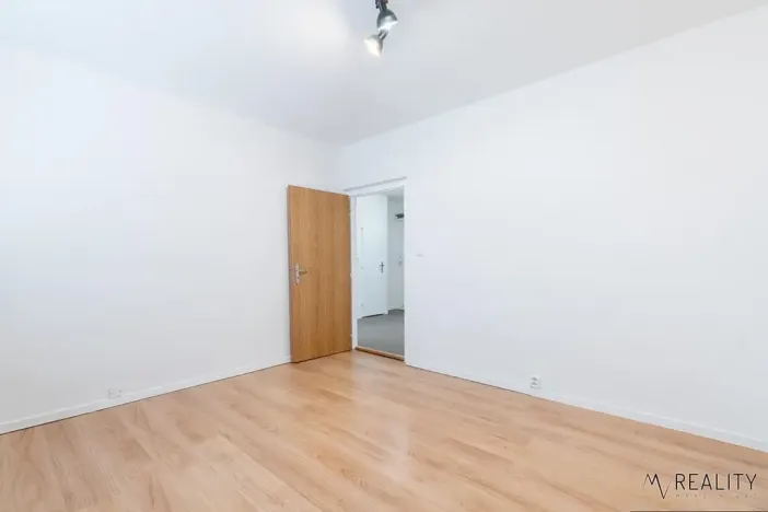 Prodej bytu 3+1, Ostrava, Čujkovova, 66 m2