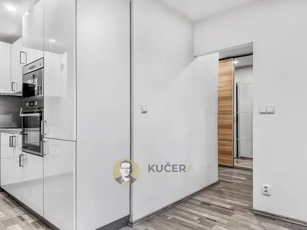Pronájem bytu 2+kk, Neratovice, 28. října, 47 m2