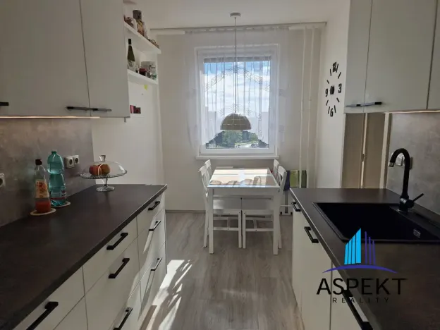 Prodej bytu 4+1, Praha - Troja, Mazurská, 84 m2