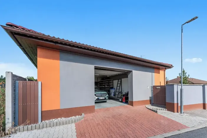 Pronájem kanceláře, Velké Přítočno, 350 m2