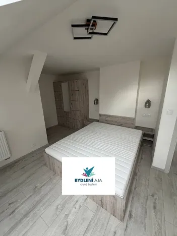 Pronájem bytu 3+kk, Praha - Smíchov, Peroutkova, 60 m2