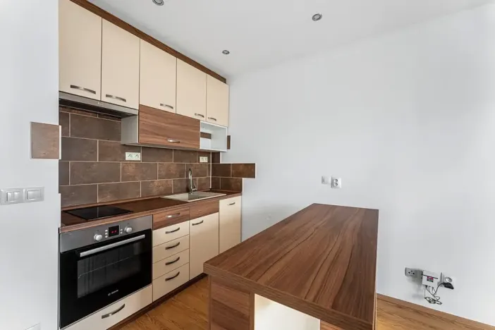 Prodej bytu 1+kk, Praha - Letňany, Frýdecká, 34 m2