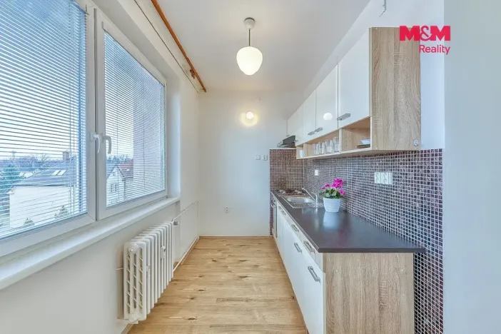Pronájem bytu 1+1, Pardubice, Štrossova, 38 m2