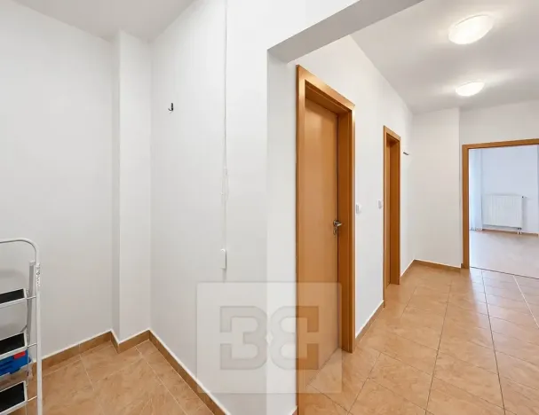 Pronájem bytu 1+kk, Liberec, Ořechová, 42 m2