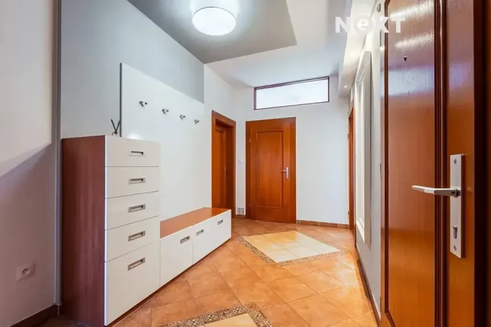 Prodej bytu 2+1, Břeclav, Železniční, 86 m2