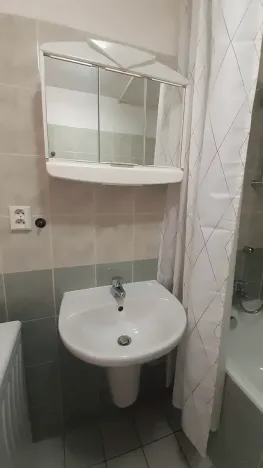 Pronájem bytu 1+kk, Praha - Stodůlky, Sluneční náměstí, 44 m2