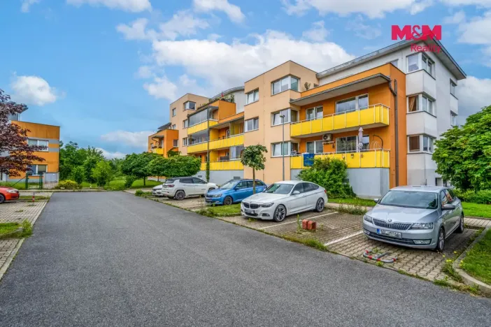 Prodej bytu 2+kk, Praha - Kyje, Sicherova, 64 m2