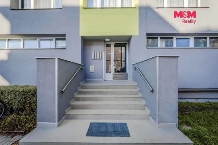 Prodej bytu 1+kk, Poděbrady - Poděbrady II, Dr. Horákové, 37 m2