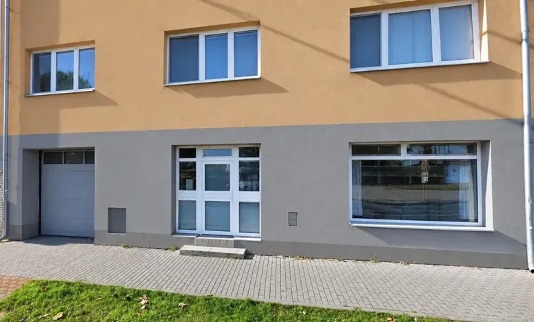 Dražba obchodního prostoru, Ždánice, Městečko, 84 m2