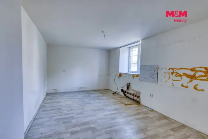 Prodej obchodního prostoru, Bělčice, Nádražní, 560 m2