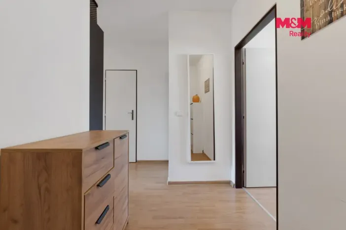 Prodej bytu 3+kk, Králův Dvůr, Popelky Biliánové, 56 m2