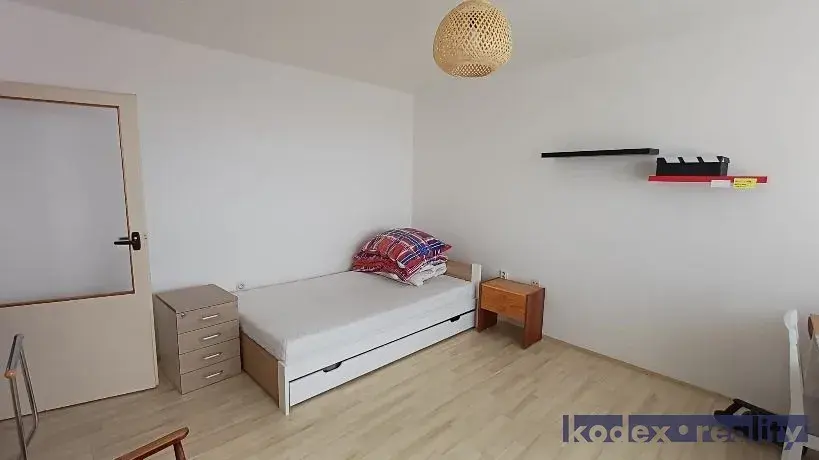 Pronájem bytu 1+kk, Hradec Králové, Třebechovická, 34 m2