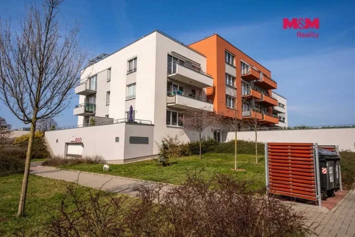 Pronájem bytu 2+kk, Praha - Letňany, Hlučkova, 60 m2