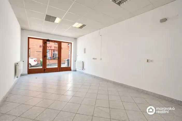 Pronájem obchodního prostoru, Ivančice, Jana Schwarze, 100 m2