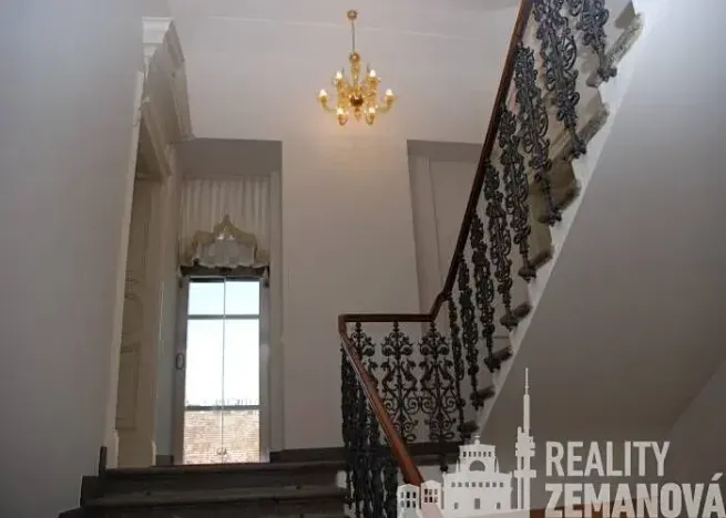 Pronájem bytu 1+kk, Praha - Vinohrady, Italská, 41 m2