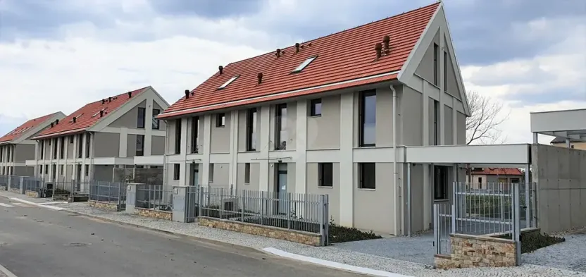 Pronájem bytu 2+kk, Praha - Královice, Ke Tvrzi, 47 m2