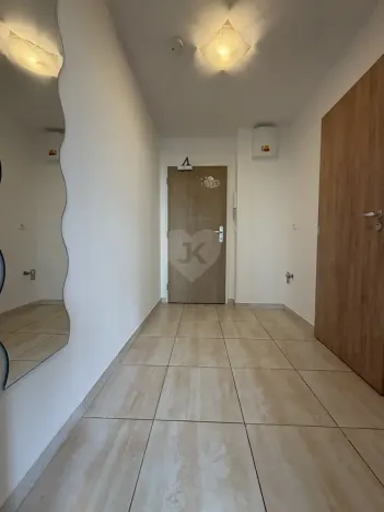 Pronájem bytu 1+kk, Praha - Uhříněves, Ke kříži, 34 m2