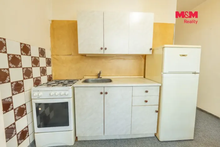 Prodej bytu 1+1, Kladno - Kročehlavy, Finská, 35 m2