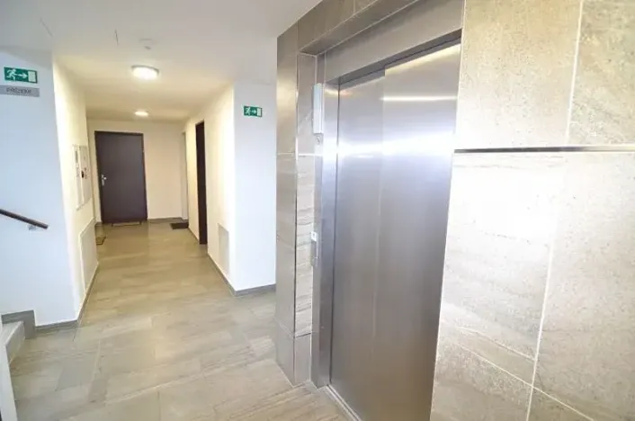Prodej bytu 2+kk, Praha - Pitkovice, Chorošová, 55 m2