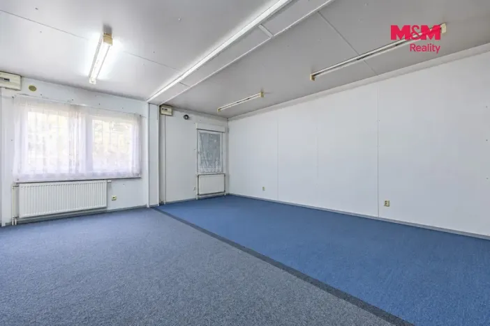 Prodej komerčního pozemku, Bernartice, 790 m2