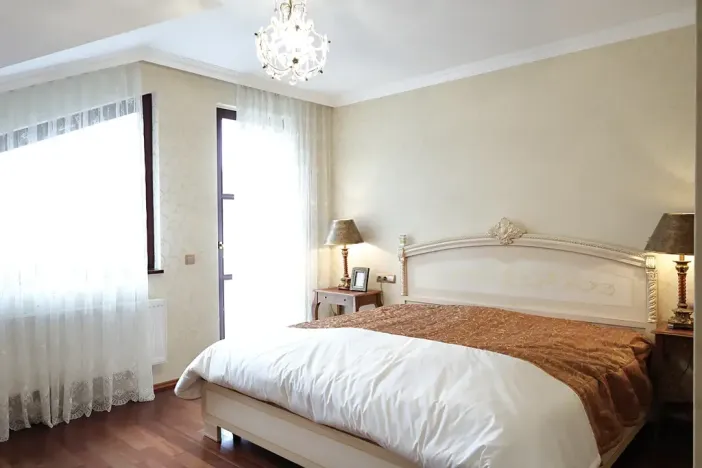 Prodej bytu 4+1, Karlovy Vary, Tylova, 182 m2