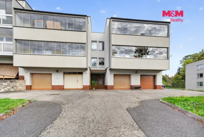 Prodej bytu 4+1, Černovice, U Mateřské školy, 82 m2
