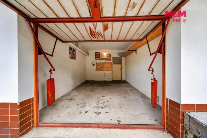 Prodej bytu 4+1, Černovice, U Mateřské školy, 82 m2