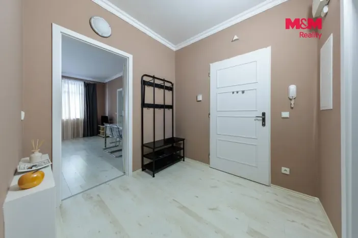 Pronájem bytu 3+kk, Karlovy Vary, Moravská, 80 m2