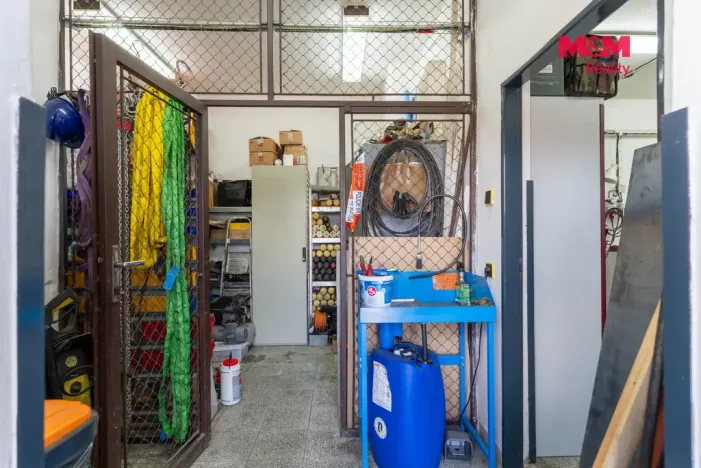 Prodej obchodního prostoru, Roštín, 170 m2