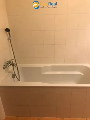 Pronájem bytu 1+kk, Olomouc, Peškova, 30 m2