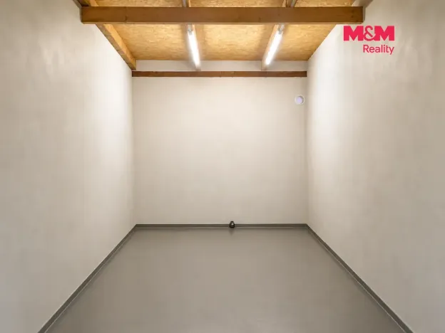 Prodej garáže, Chrudim - Medlešice, 25 m2