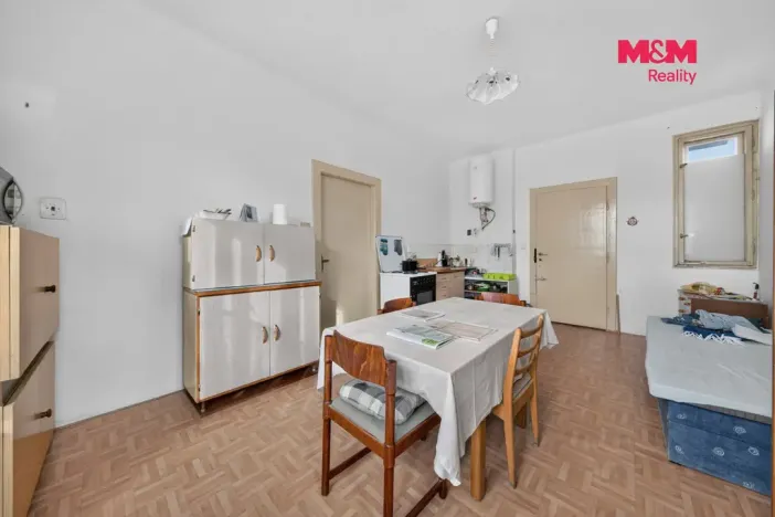 Prodej rodinného domu, Černovice, Mariánské náměstí, 237 m2