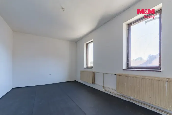 Prodej bytu 3+1, Hranice, Tovární, 61 m2