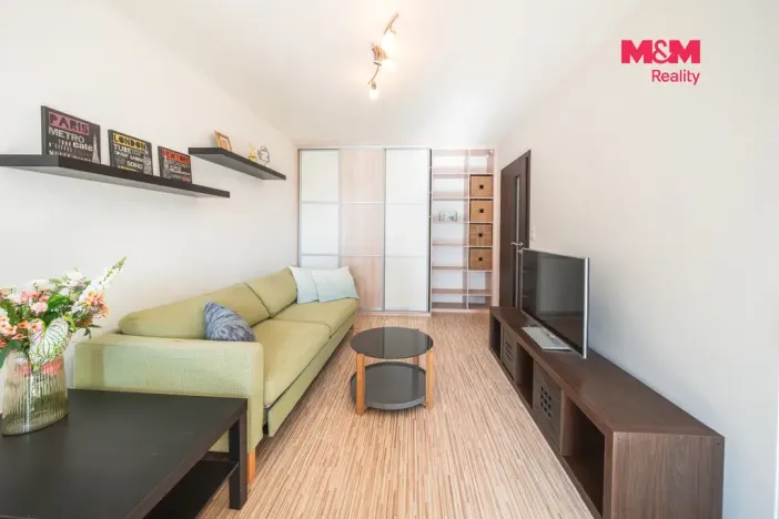 Prodej bytu 2+1, Praha - Černý Most, Cíglerova, 59 m2