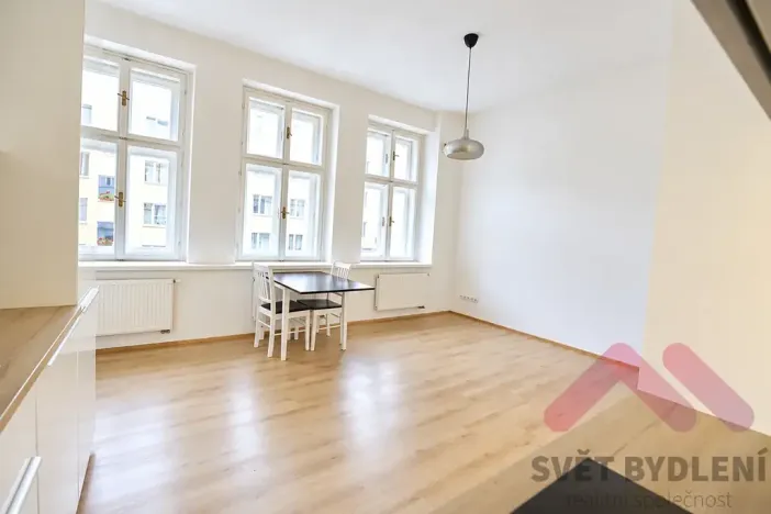Pronájem bytu 2+kk, Praha - Žižkov, Kubelíkova, 45 m2