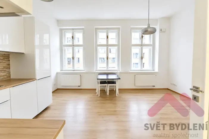 Pronájem bytu 2+kk, Praha - Žižkov, Kubelíkova, 45 m2