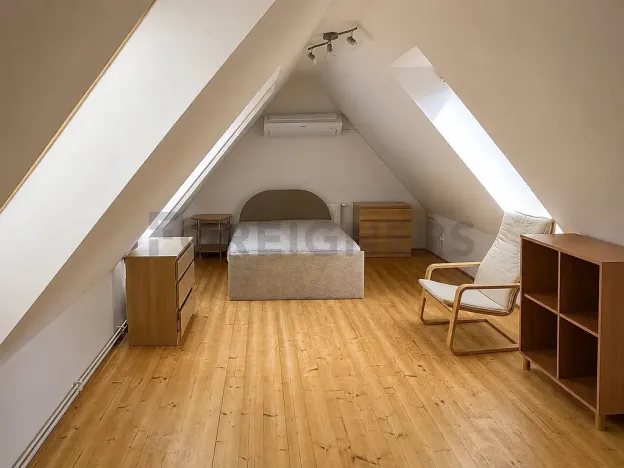 Pronájem bytu 3+1, Praha, Ruská, 109 m2