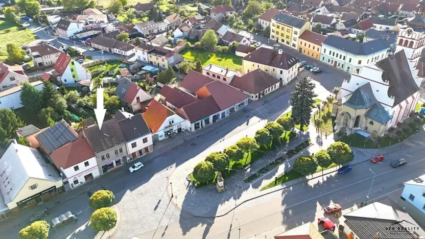 Prodej činžovního domu, Chlumec nad Cidlinou, Klicperovo náměstí, 262 m2