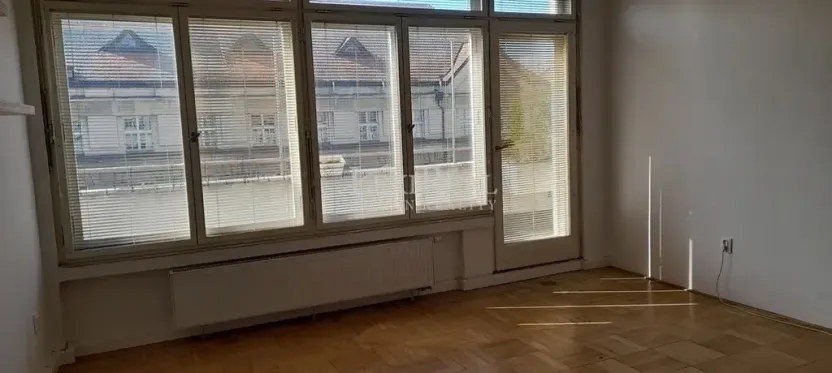 Pronájem bytu 3+kk, Praha - Bubeneč, náměstí Svobody, 90 m2